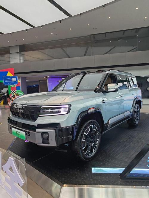 佛山131比亚迪方程豹硬派越野的爆款，英菲尼迪35周年与你共成长